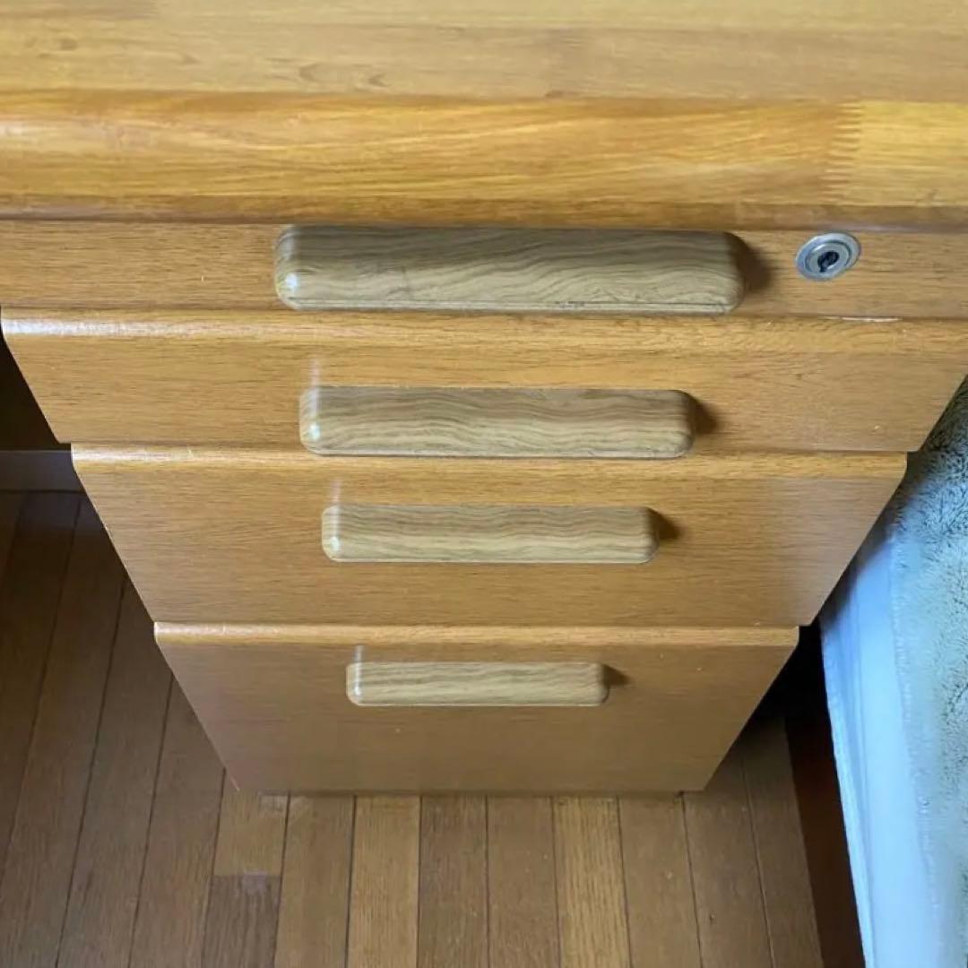 【匿名配送・送料込み】くろがね工作所　スチール×木　学習机　デスク　日本製