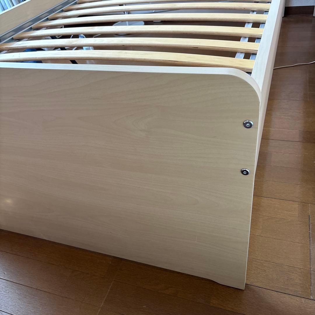 IKEA 木製ベッドフレーム
