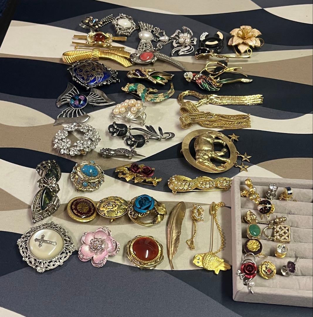 ブローチ・タイピンまとめ売り