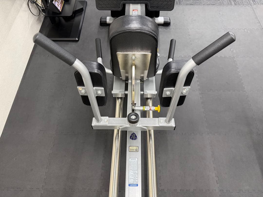 タフスタッフ　ハックスクワット/レッグプレスCLH-300 本体のみウェイトなし