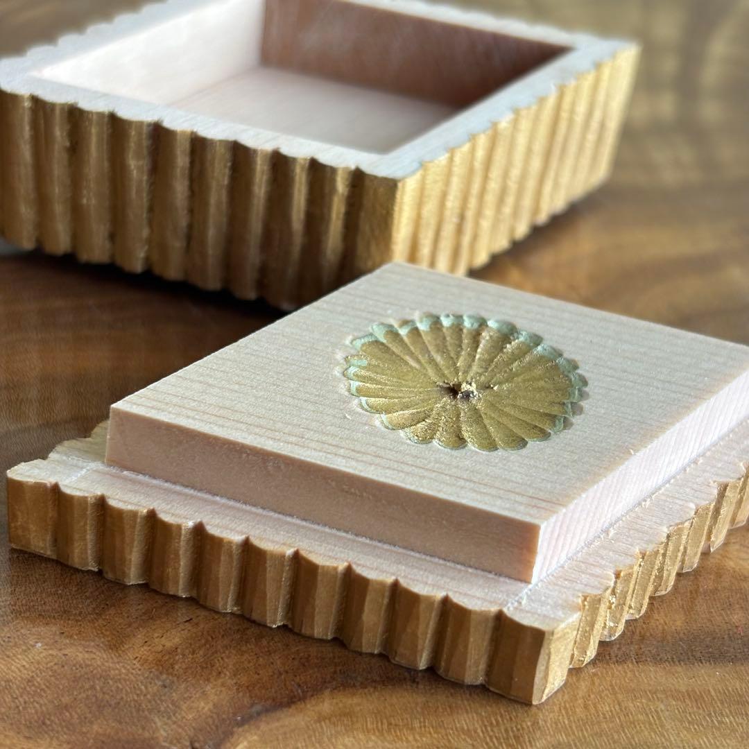 菱形香合 木製 作家物 錦の花 茶道具 共箱