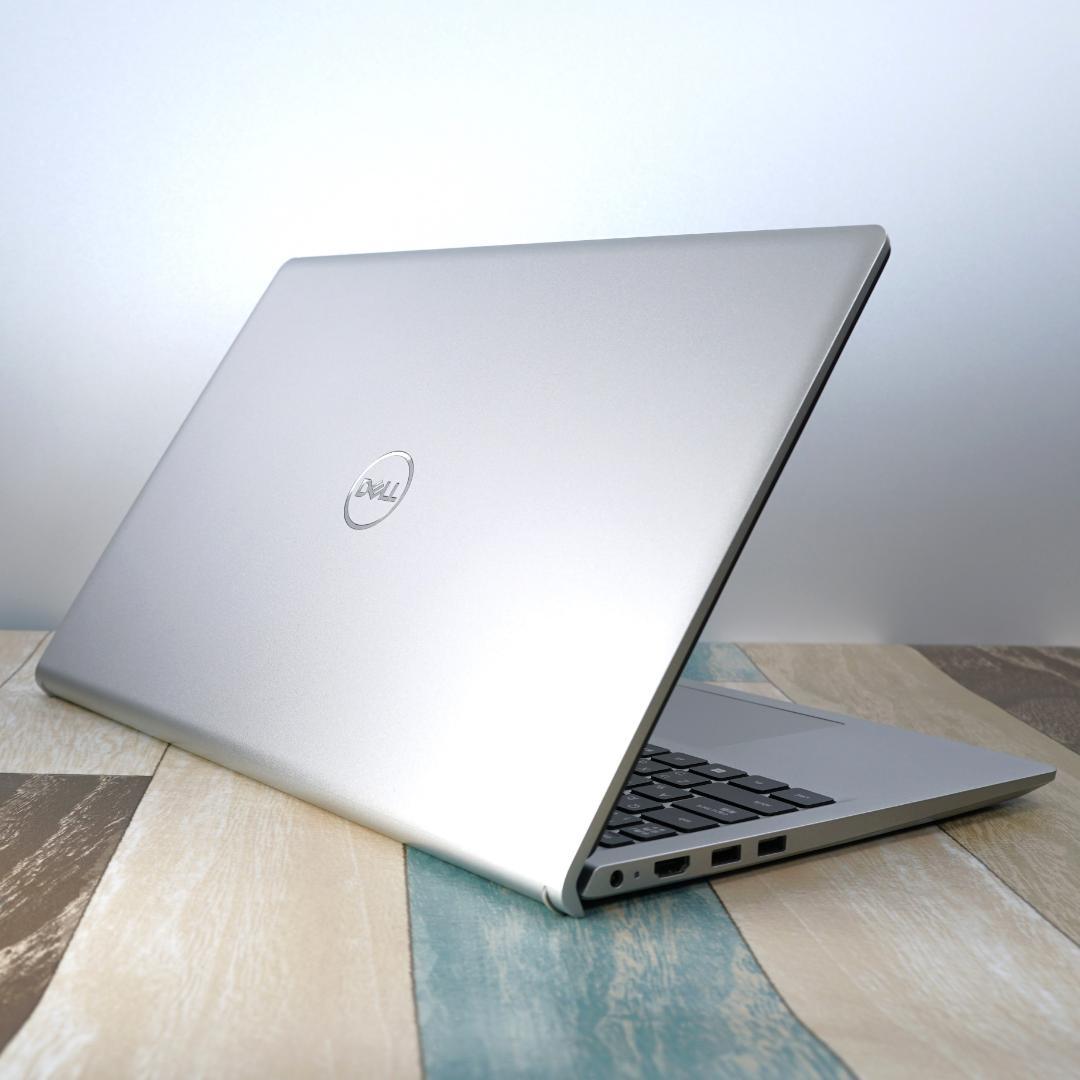 極美品の神速仕様✨１１世代コアｉ３に超高速ＳＳＤ＆大容量メモリ搭載✨フルＨＤ液晶