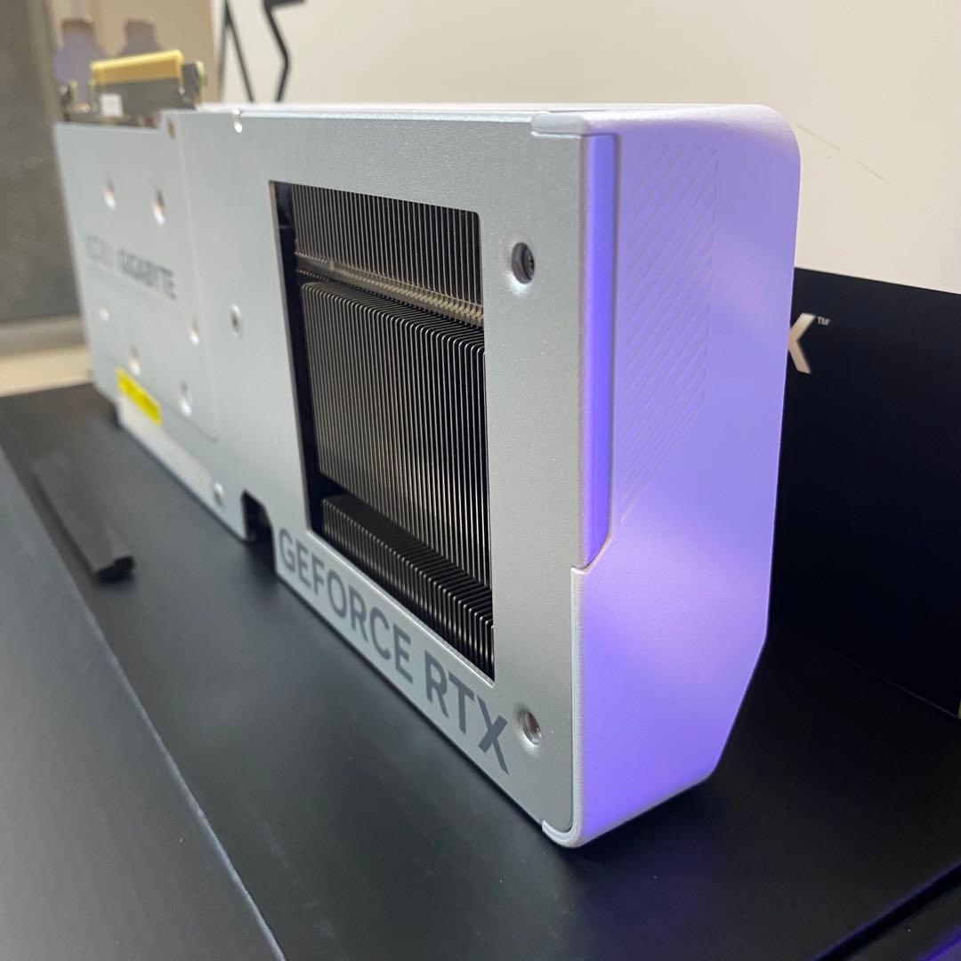 グラフィックボード・グラボ・ビデオカード rtx 4060 gigabyte