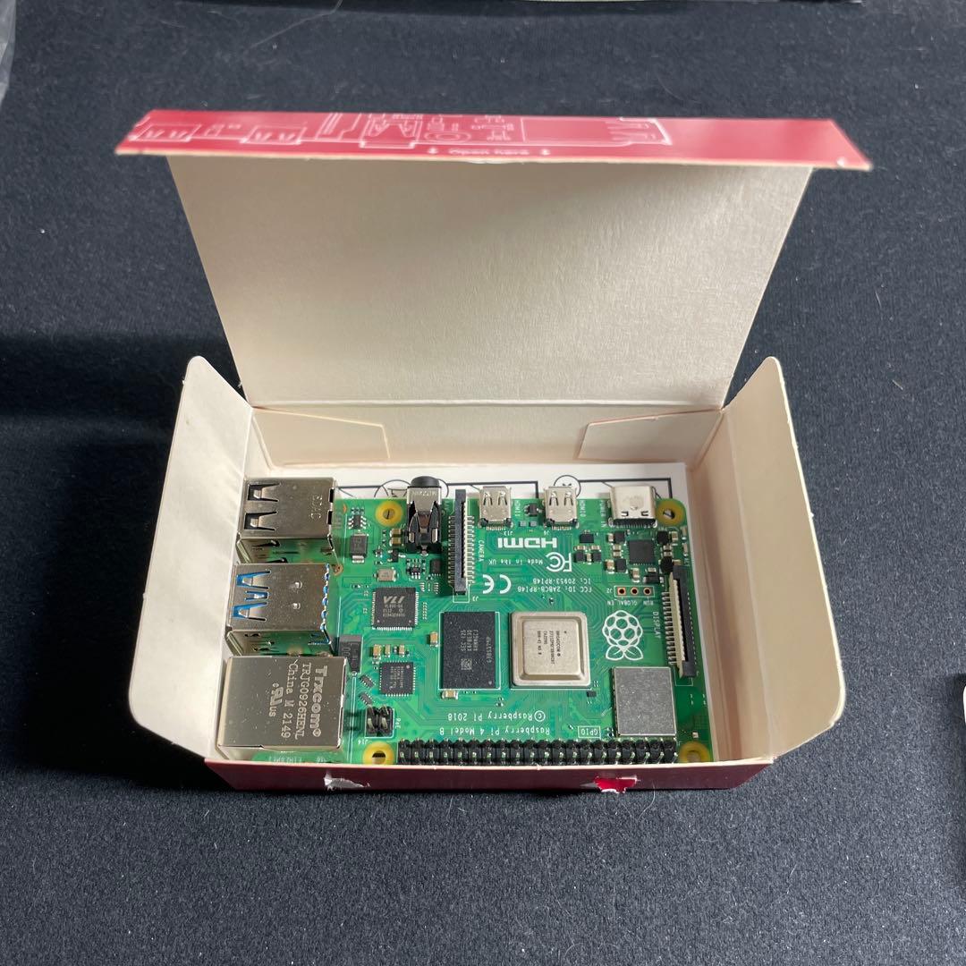 Raspberry Pi 4 スターターキット　4GB RAM版