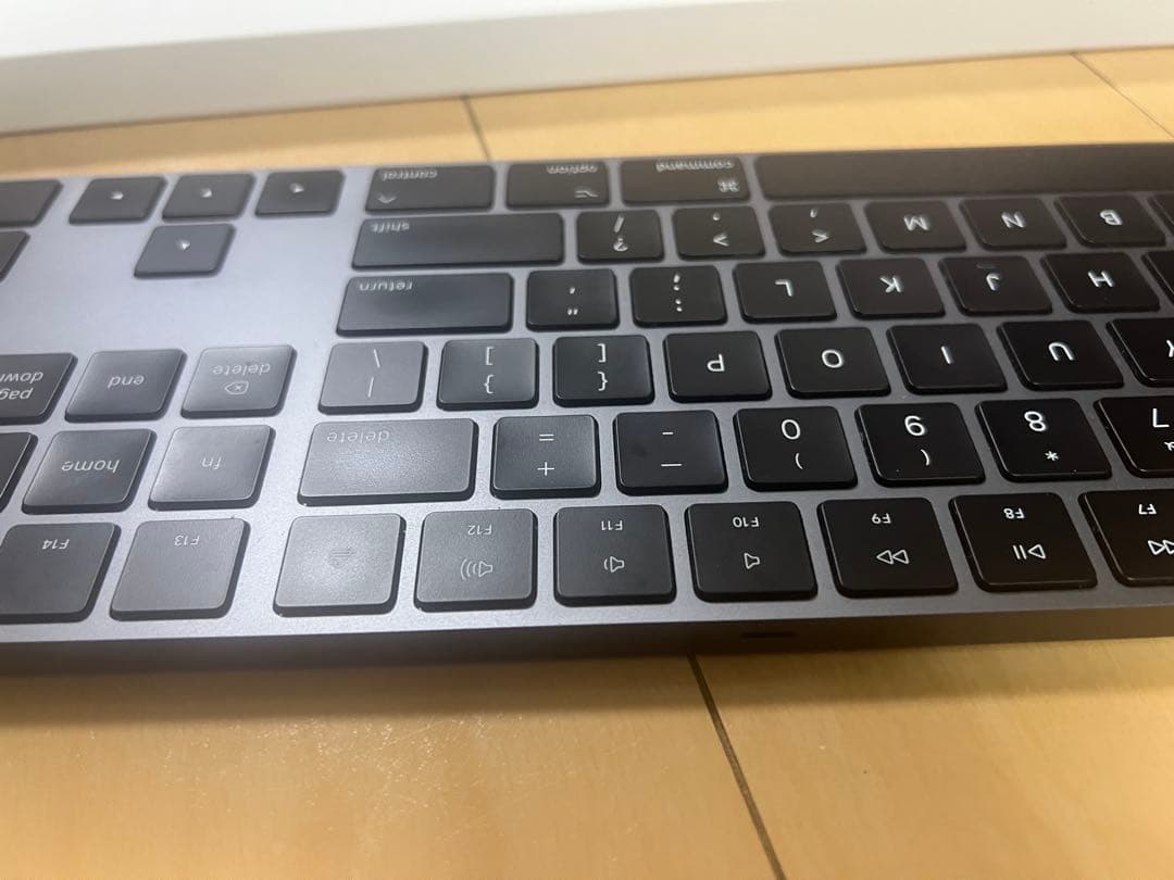 Apple Magic Keyboard US テンキー付き 黒