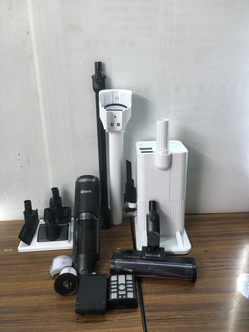 Shark 掃除機　CLEAN SENSE IQ IW3145J 送料無料