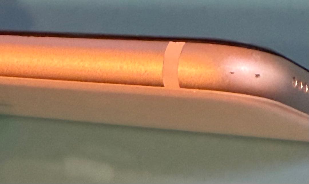 【極美品】iPhoneSE3 64GB SIMフリー バッテリー新品