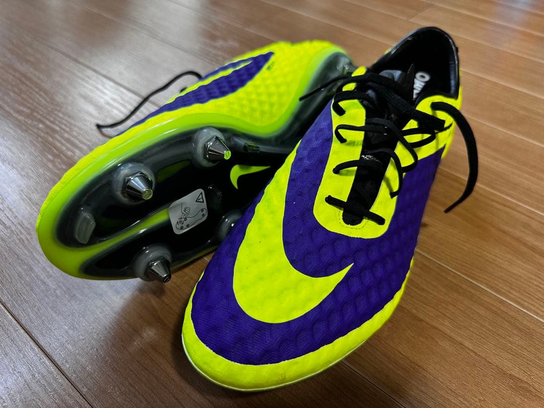 ハイパーヴェノム sg ナイキ サッカースパイク