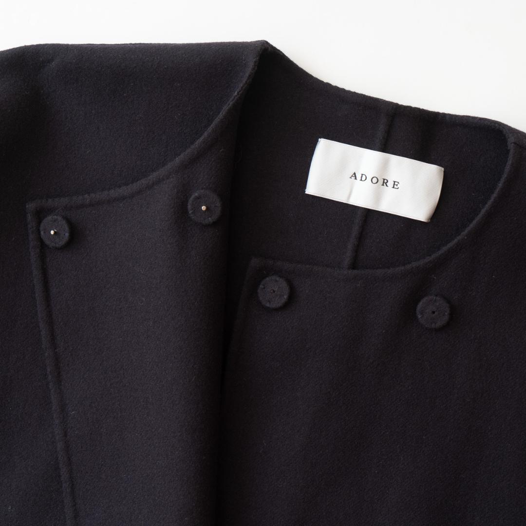 美品 ADORE アドーア ウール混 ノーカラーケープコート 黒 36