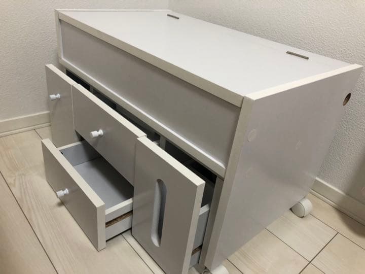 【美品 送料込み】ドレッサー　収納　ホワイト