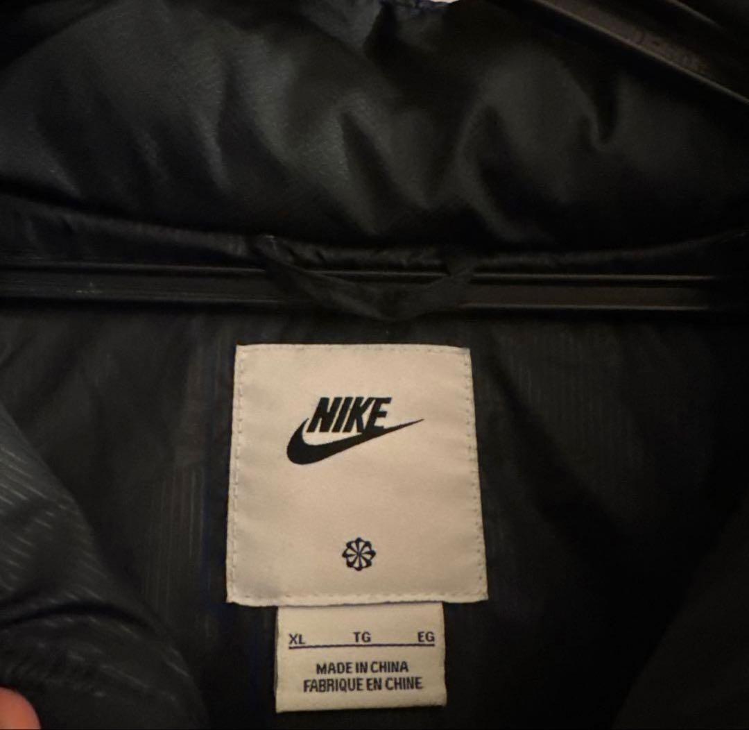 【美品】Nike ブラック ダウンジャケット XL