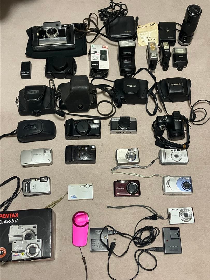 D*社様 デジカメ、オールドカメラ、付属品まとめ売り