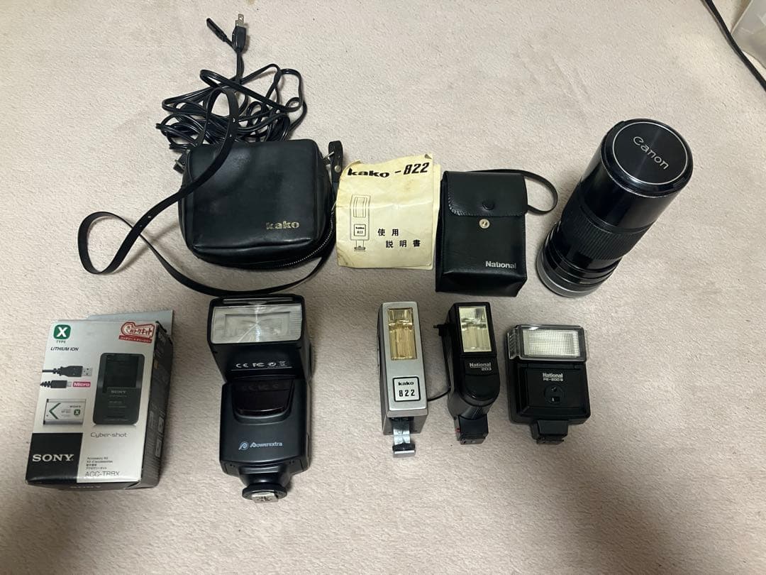 D*社様 デジカメ、オールドカメラ、付属品まとめ売り