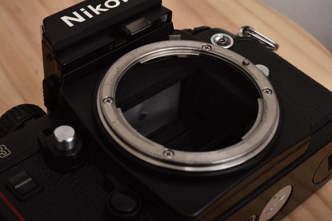 フィルムカメラ Nikon F3 + 28-45mm 4.5