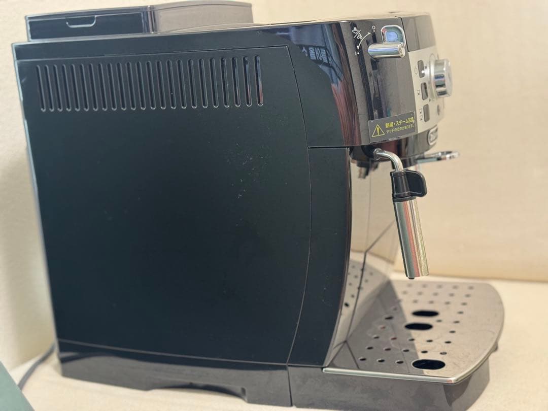 DeLonghi Magnifica S デロンギ　マグニフィカS