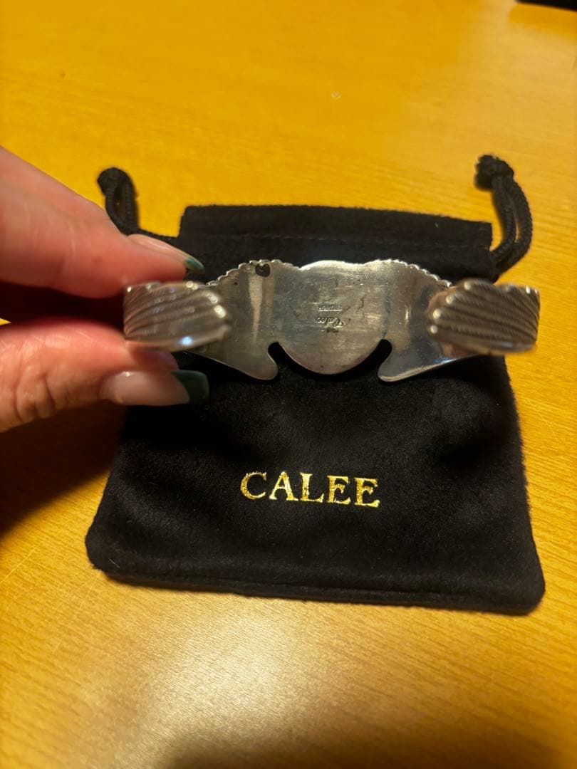 キャリー　calee バングル