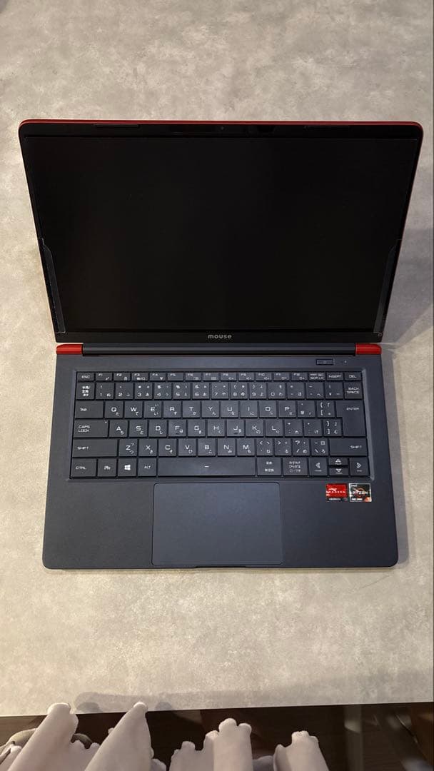 【めろにぃ】最新OS＋32GBメモリ増設、バッテリー残量100%