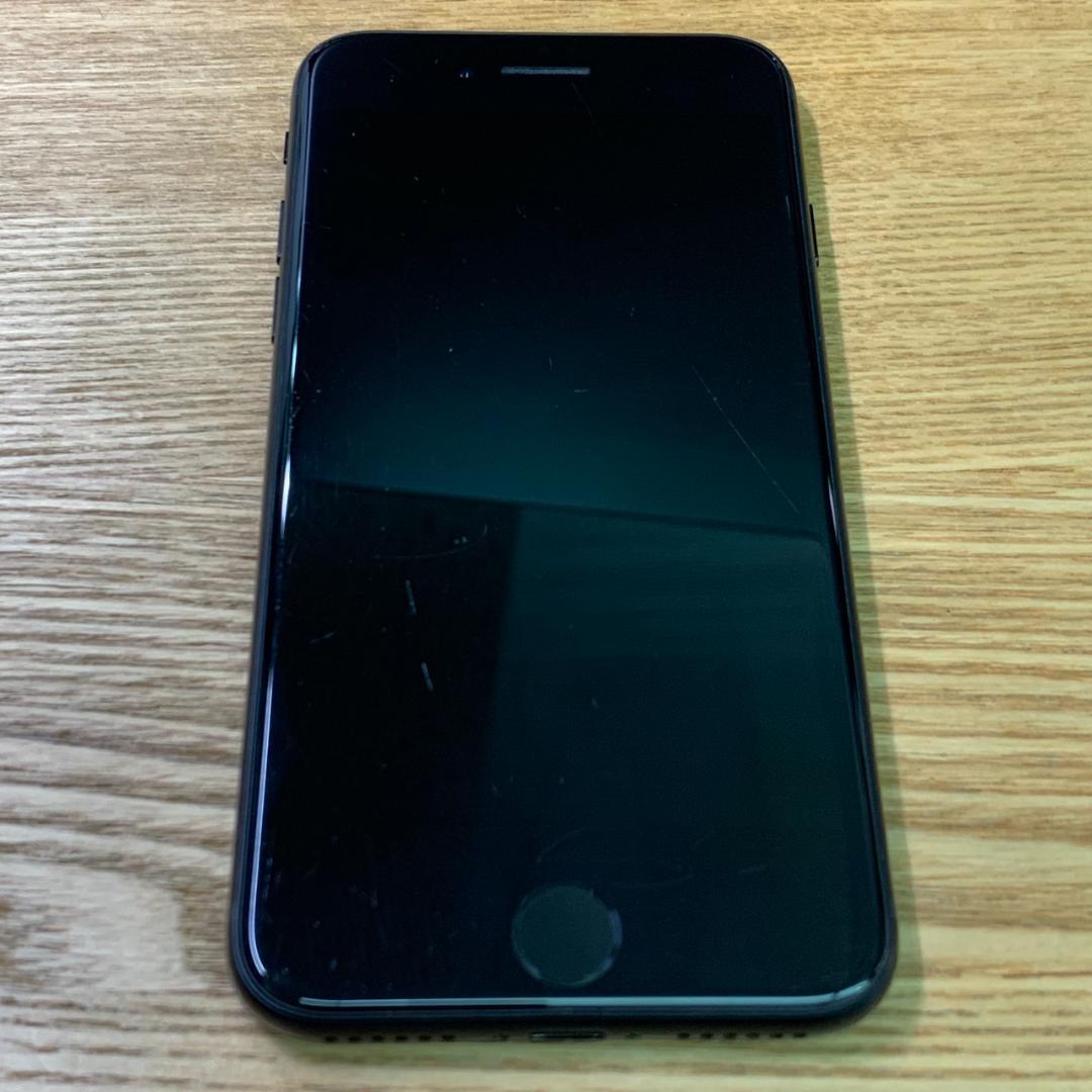 U8 SIMフリー iPhoneSE 第3世代 64GB おまけ付き