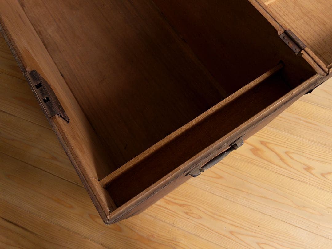 大きめ木箱　真鍮　収納箱　幅約98㎝ ディスプレイ　古道具　古家具　アンティーク