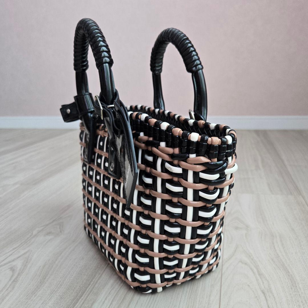 日本限定✨バレンシアガ ビストロ XS バスケット バッグ 2way エナメル