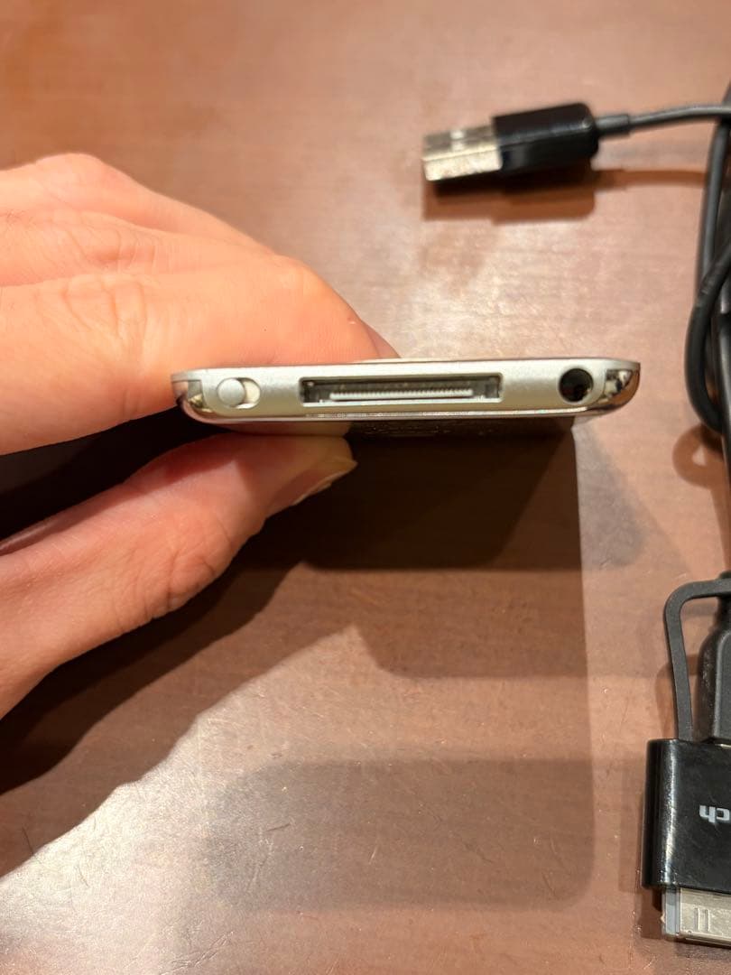 (バッテリー交換済み)iPod nano 第3世代　4GB シルバー