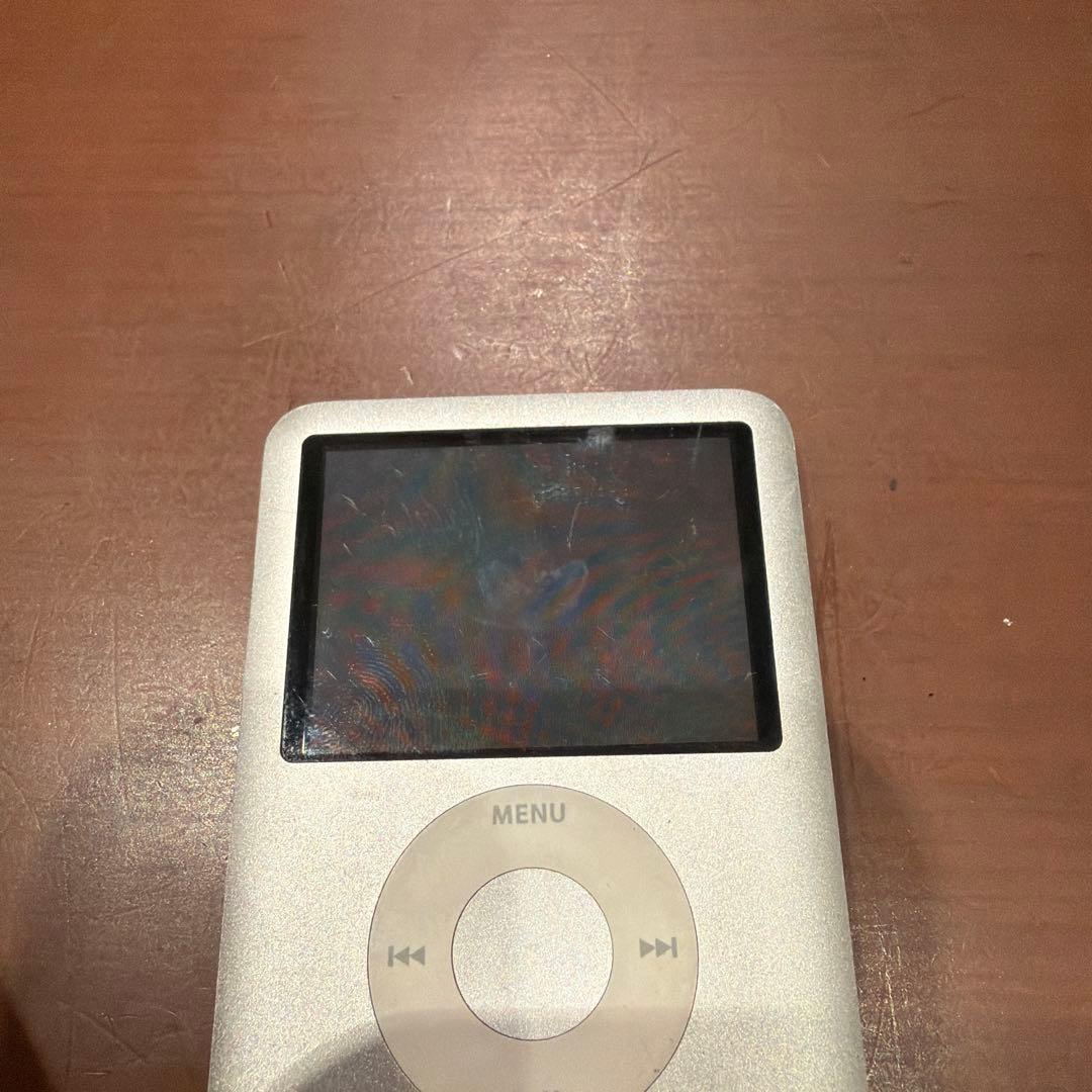 (バッテリー交換済み)iPod nano 第3世代　4GB シルバー