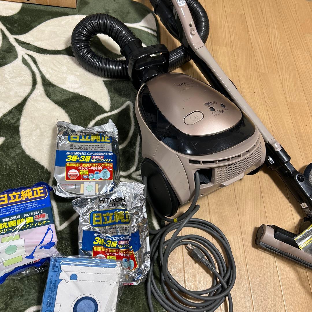 HITACHIキャニスター掃除機 2019年製 パックフィルター17枚付き