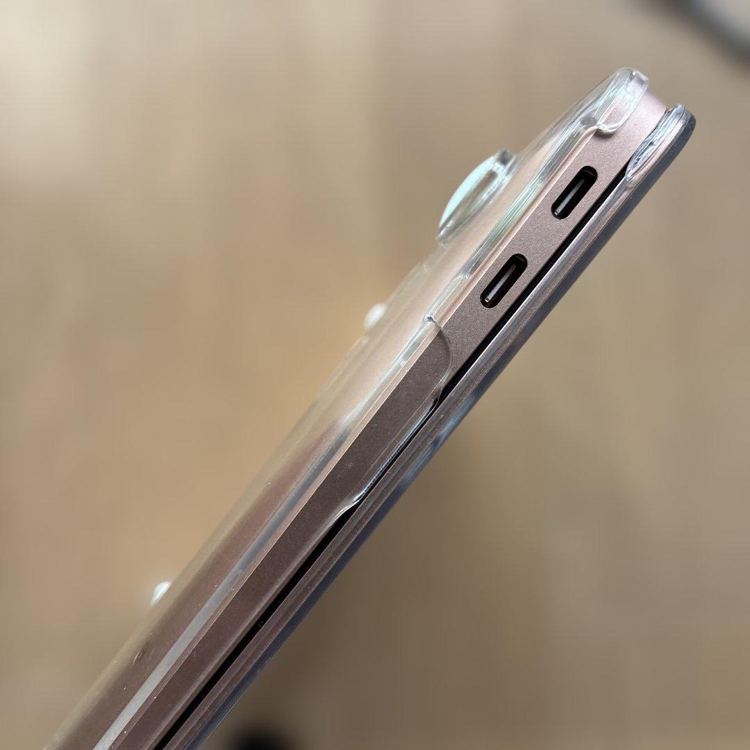 MacBook Air 2020 M1 8GB 256GB 13インチ