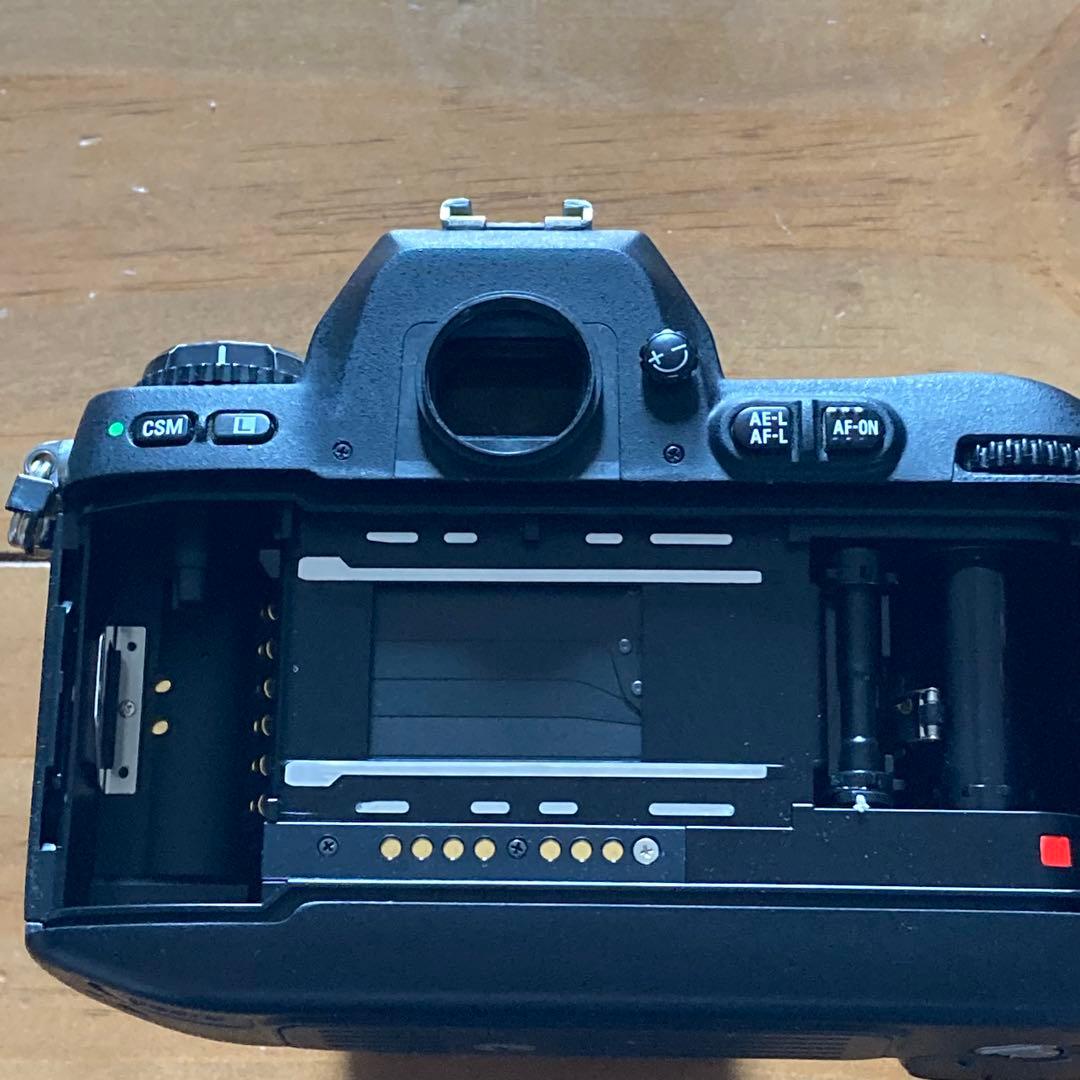 NIKON F100 フィルムカメラ 一眼レフ（新品電池BOX）