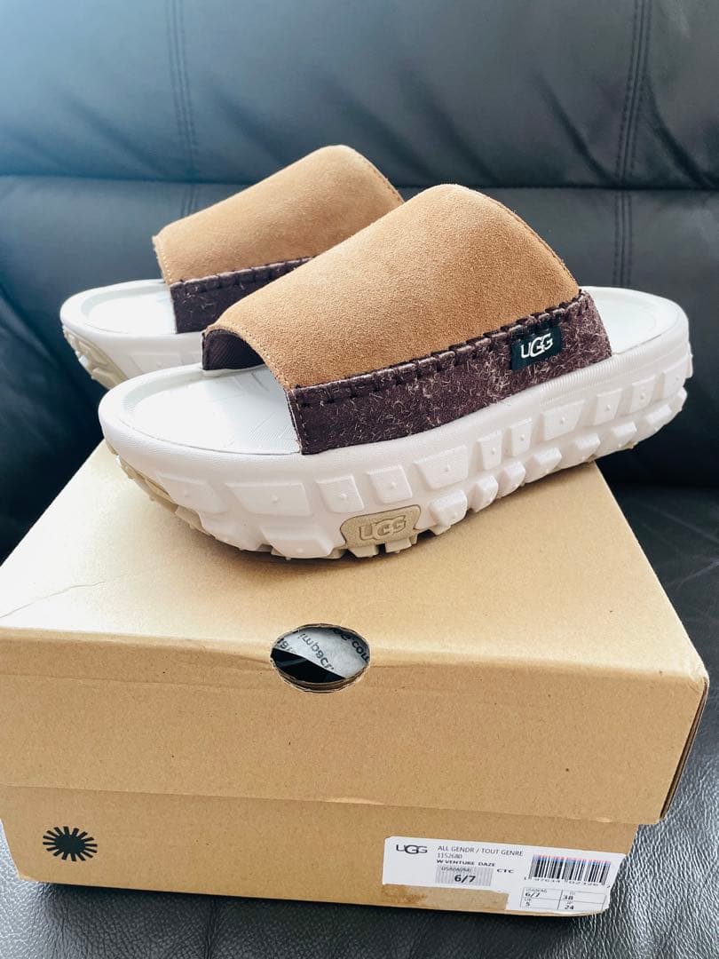 UGG ブラウン スライドサンダル厚底24cm 新品