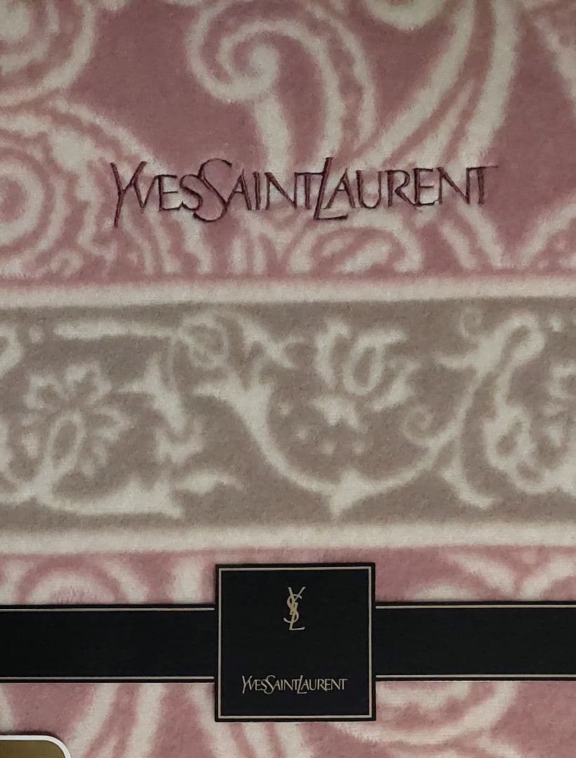 ♥️専用です♥️イヴ・サンローラン♥️カシミア入りウール毛布