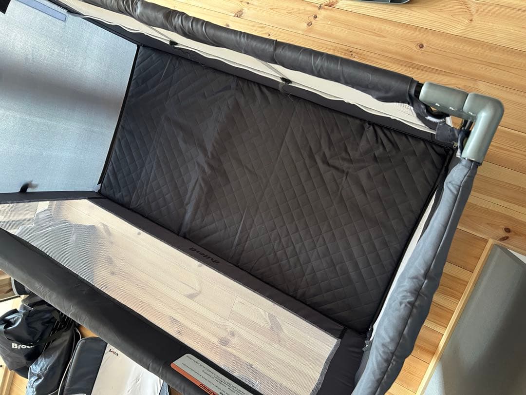 ベビーベッド　折りたたみ　brotish