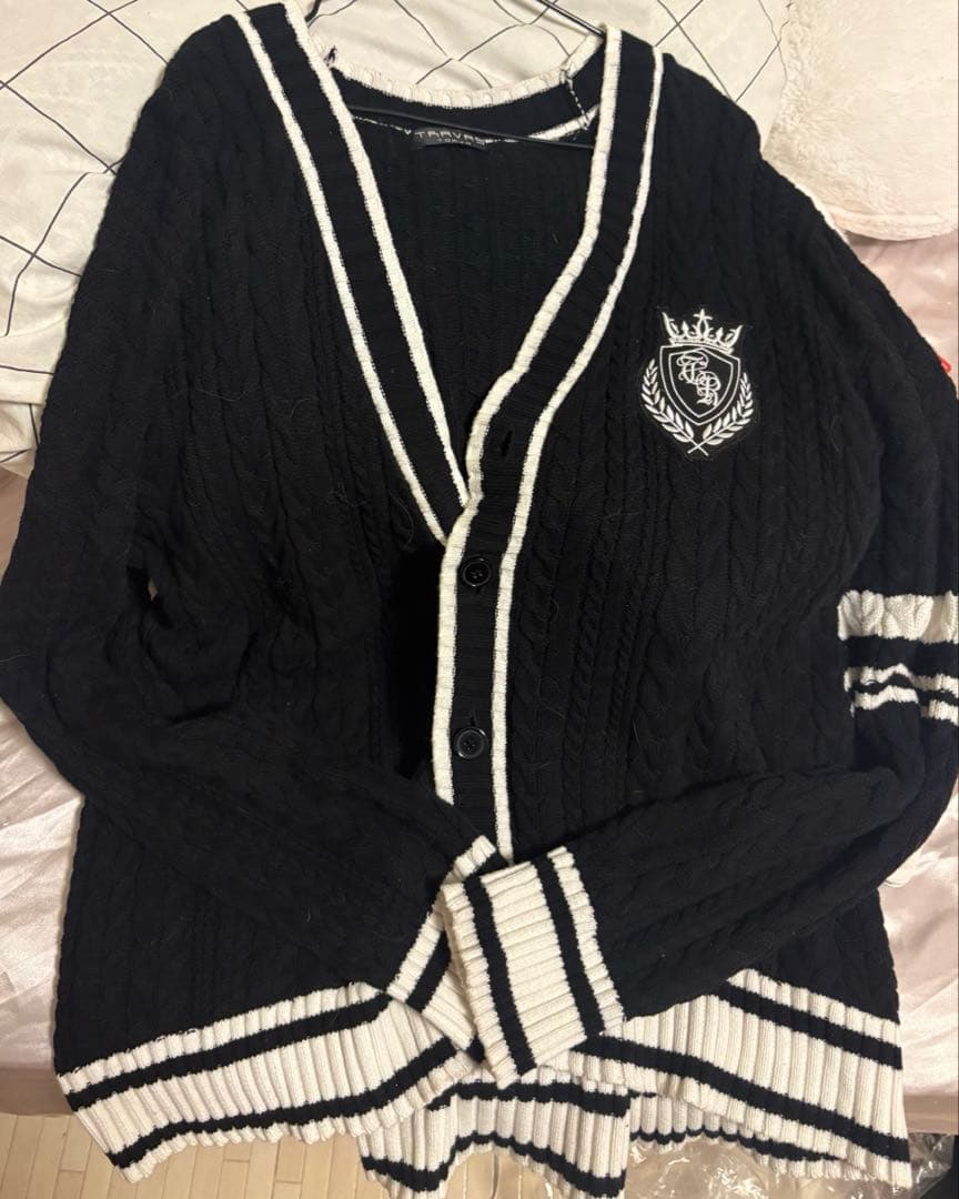 トラバストーキョー ブラックニットカーディガン