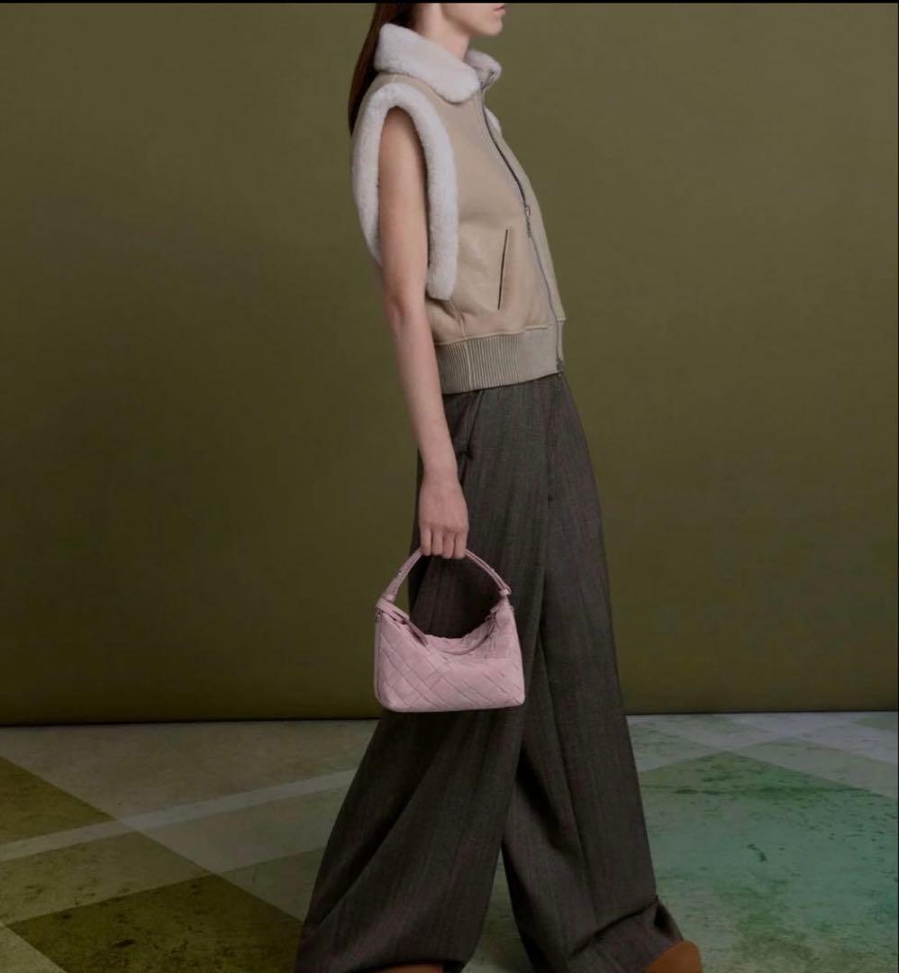 Charles&Keith イヴェット スエードウーブンショルダーバッグ