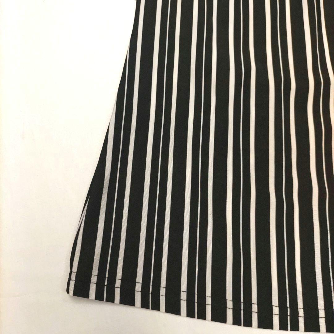 そ*ン様 d.i.a ダイヤ キャミソール レース ストライプ 背中あき 黒 ギ