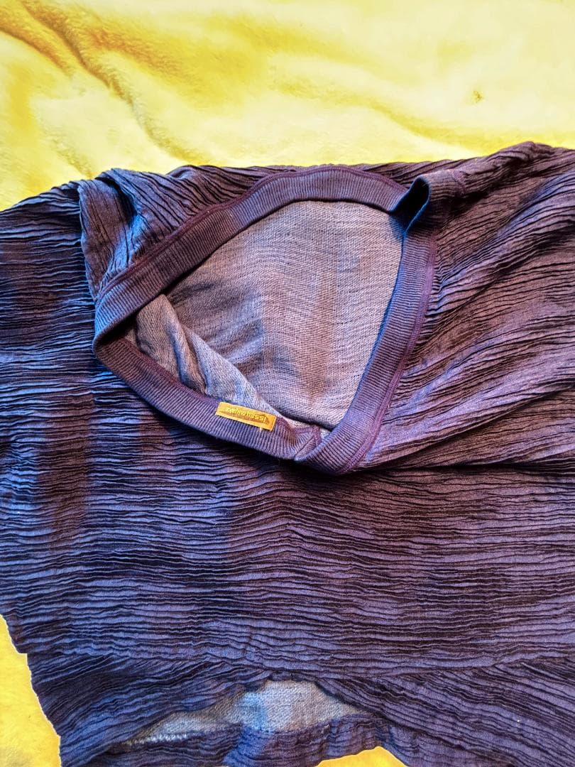 ISSEY MIYAKE　ツヤなしプリーツ加工 オーバーサイズ トップス ブルー