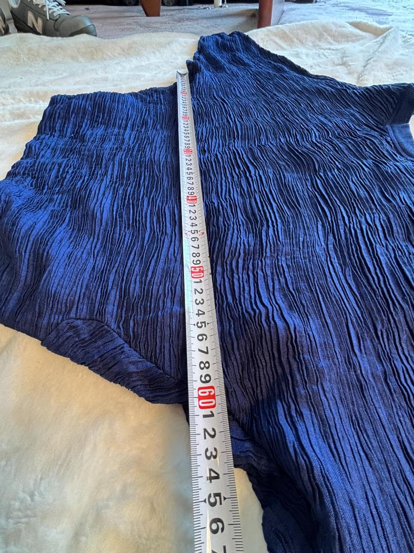 ISSEY MIYAKE　ツヤなしプリーツ加工 オーバーサイズ トップス ブルー