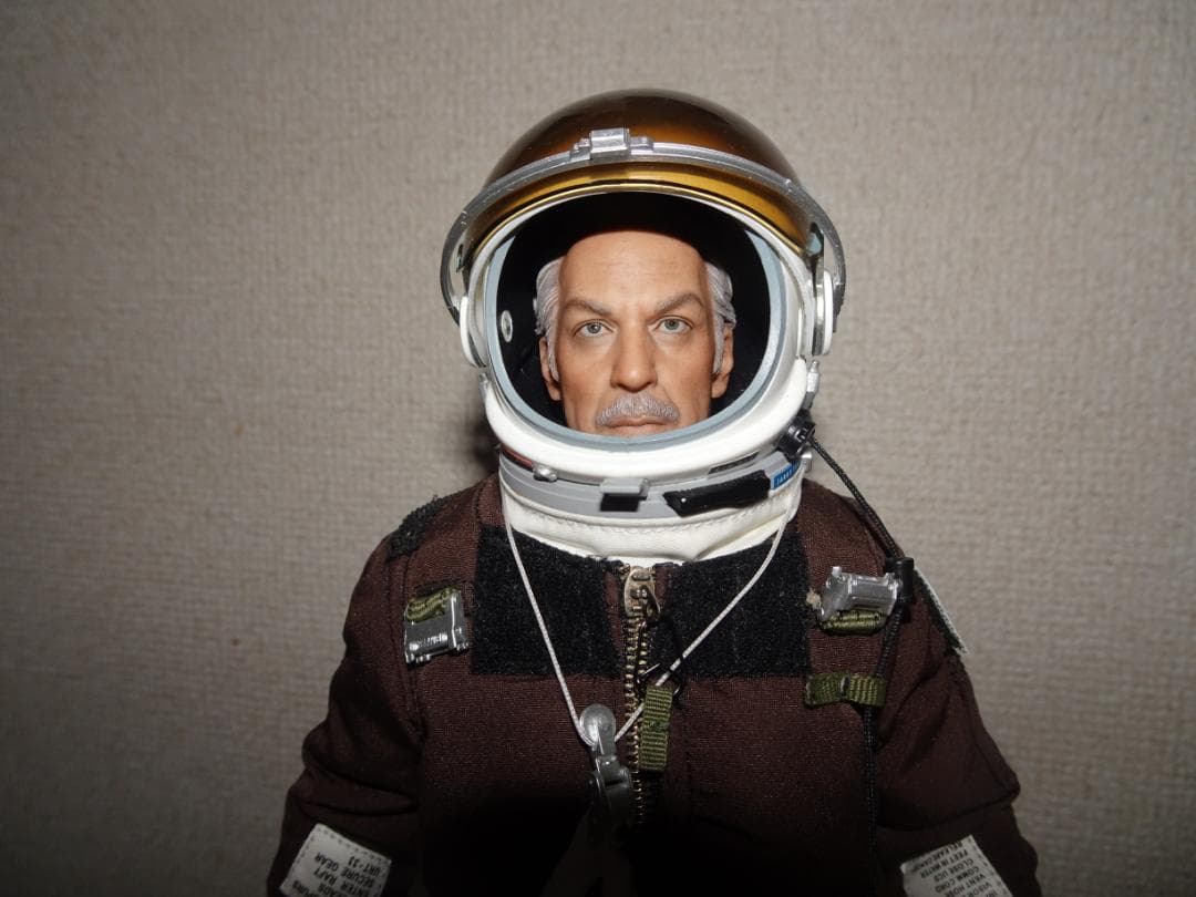 DAMTOYS SR-71 フライトテストエンジニア タイプ ホットトイズ