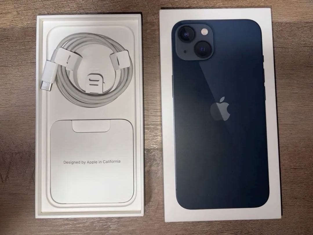 Apple iPhone 13 ミッドナイト 128GB 本体　ケース付き