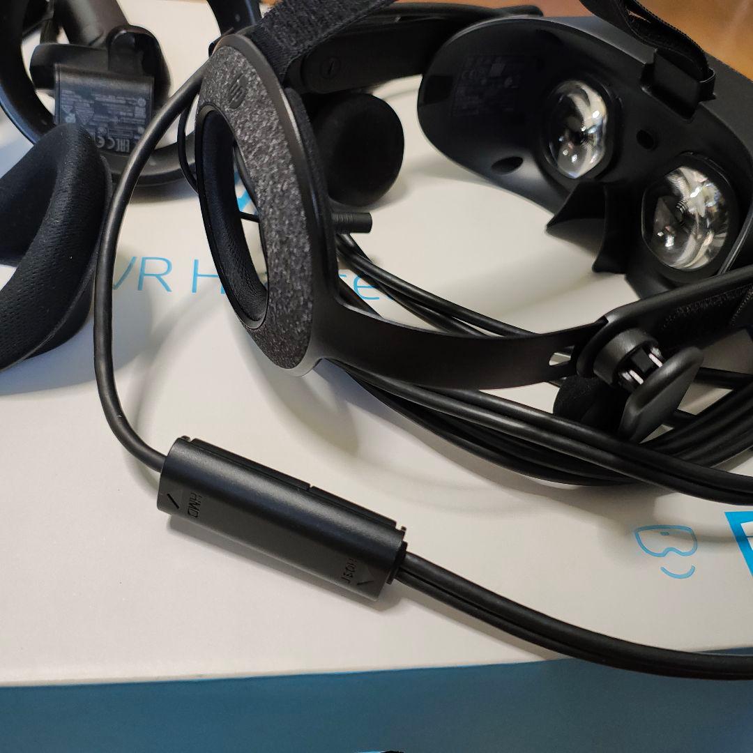 HP Reverb VRヘッドセットとコントローラーセット