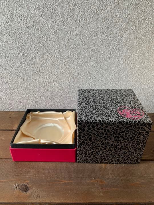 ダルマ アーティスト Ai Kabasawa 糀澤愛 だるま