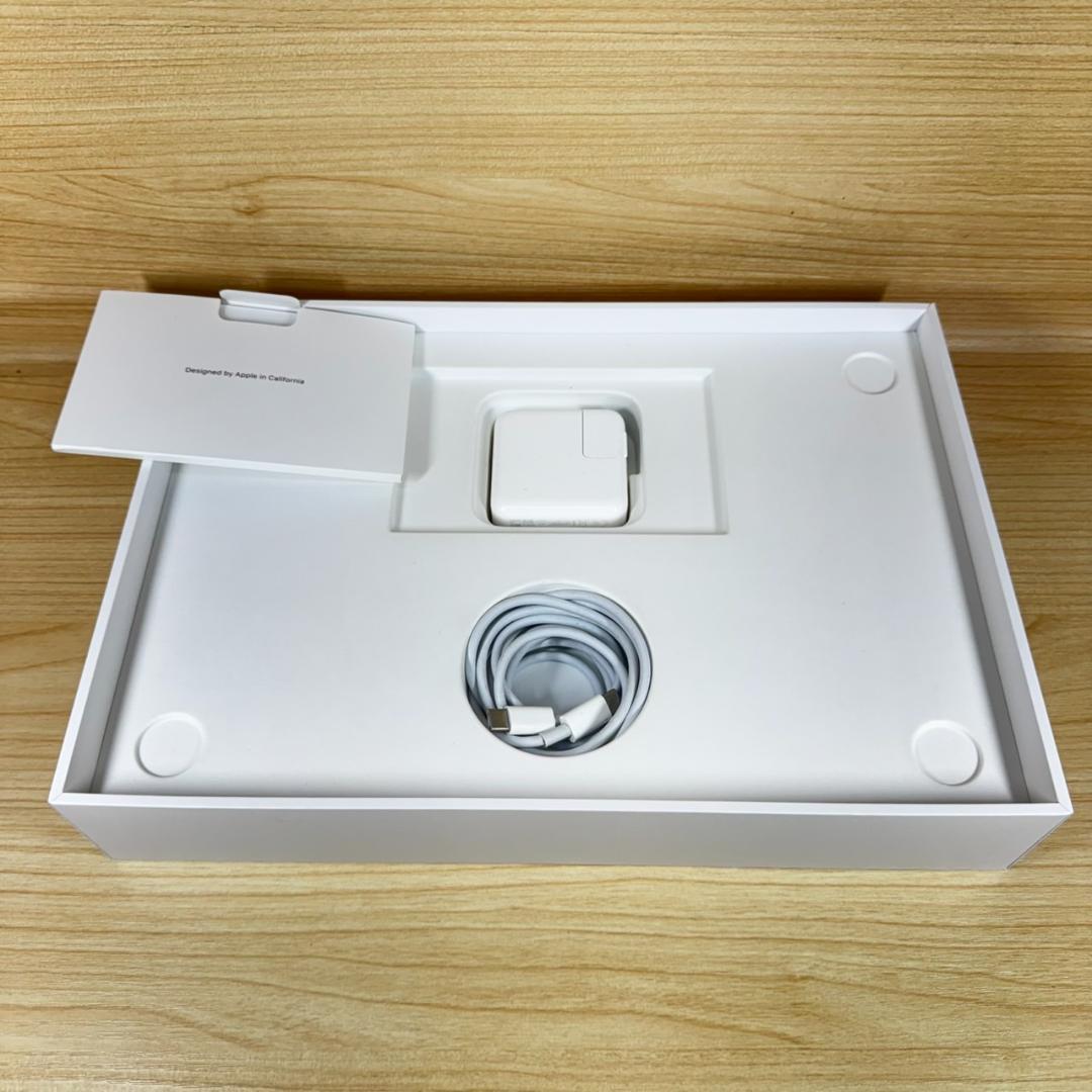 P179 美品 Apple MacBook Air M1 8GB 256GB