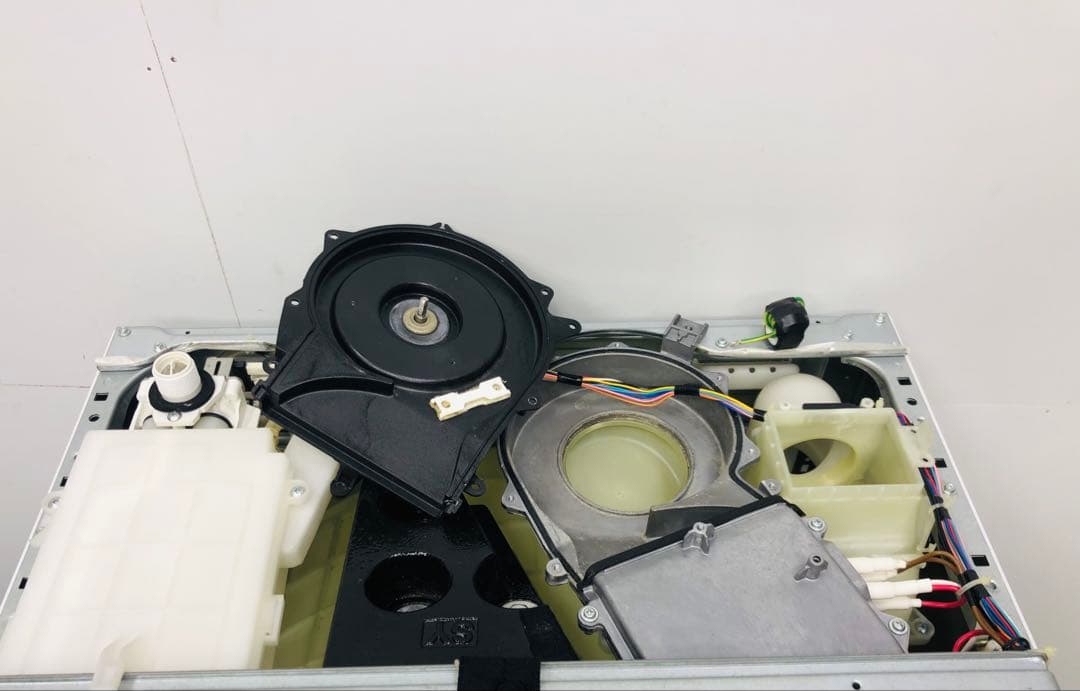 ES-S70-WR 3ヶ月無料保証 右開き　大人気マンションドラム式洗濯機