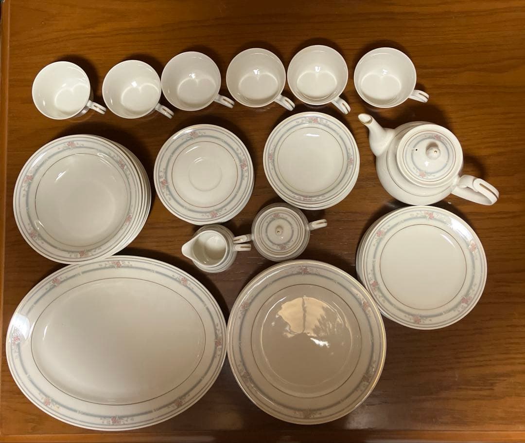 新品未使用　ノリタケ　ディナーフルセット　6人用全40ピース