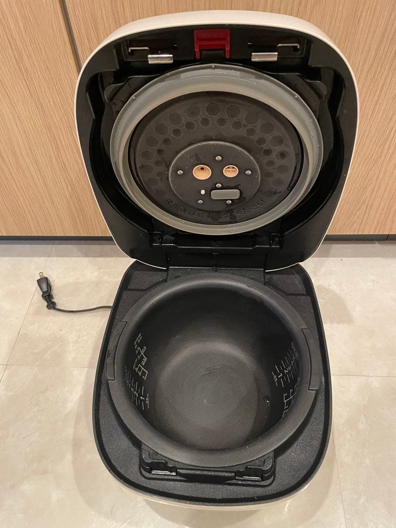 タイガー TIGER IHジャー炊飯器 1L 22年式