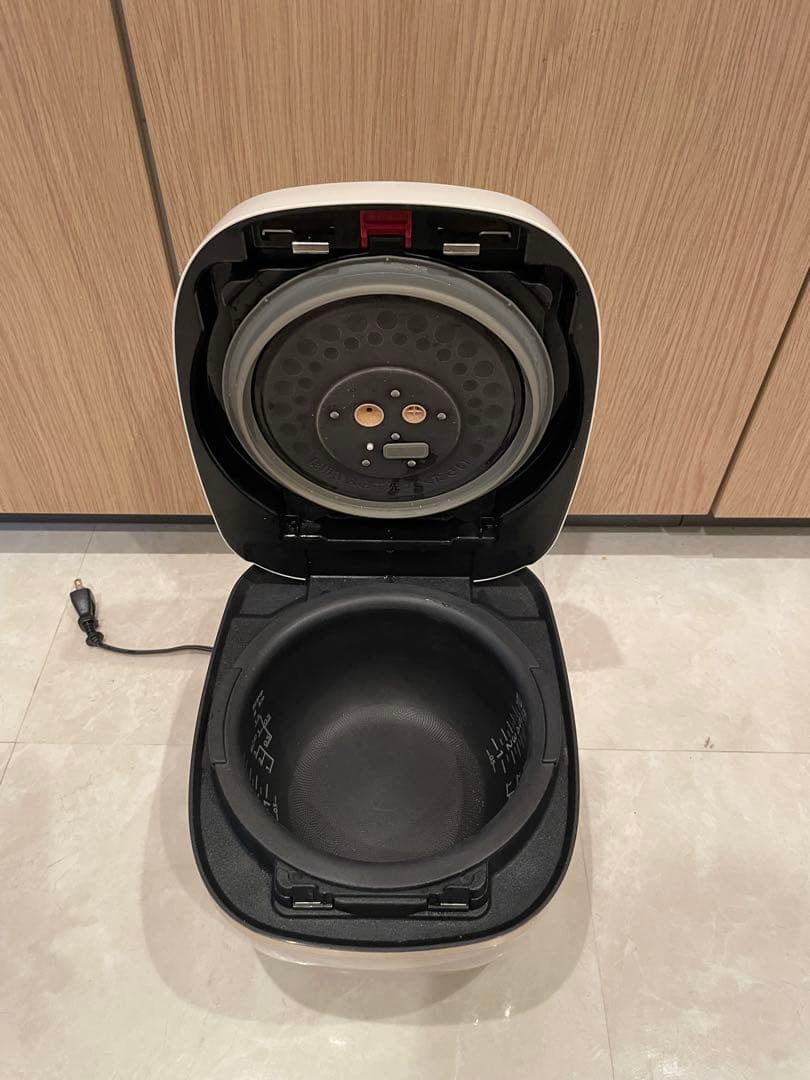 タイガー TIGER IHジャー炊飯器 1L 22年式