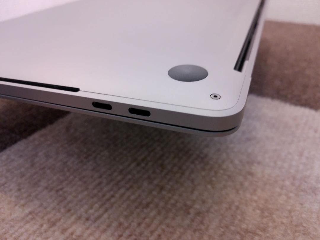 MacBook Pro 2018 A1989 i7 13㌅ バッテリー良好