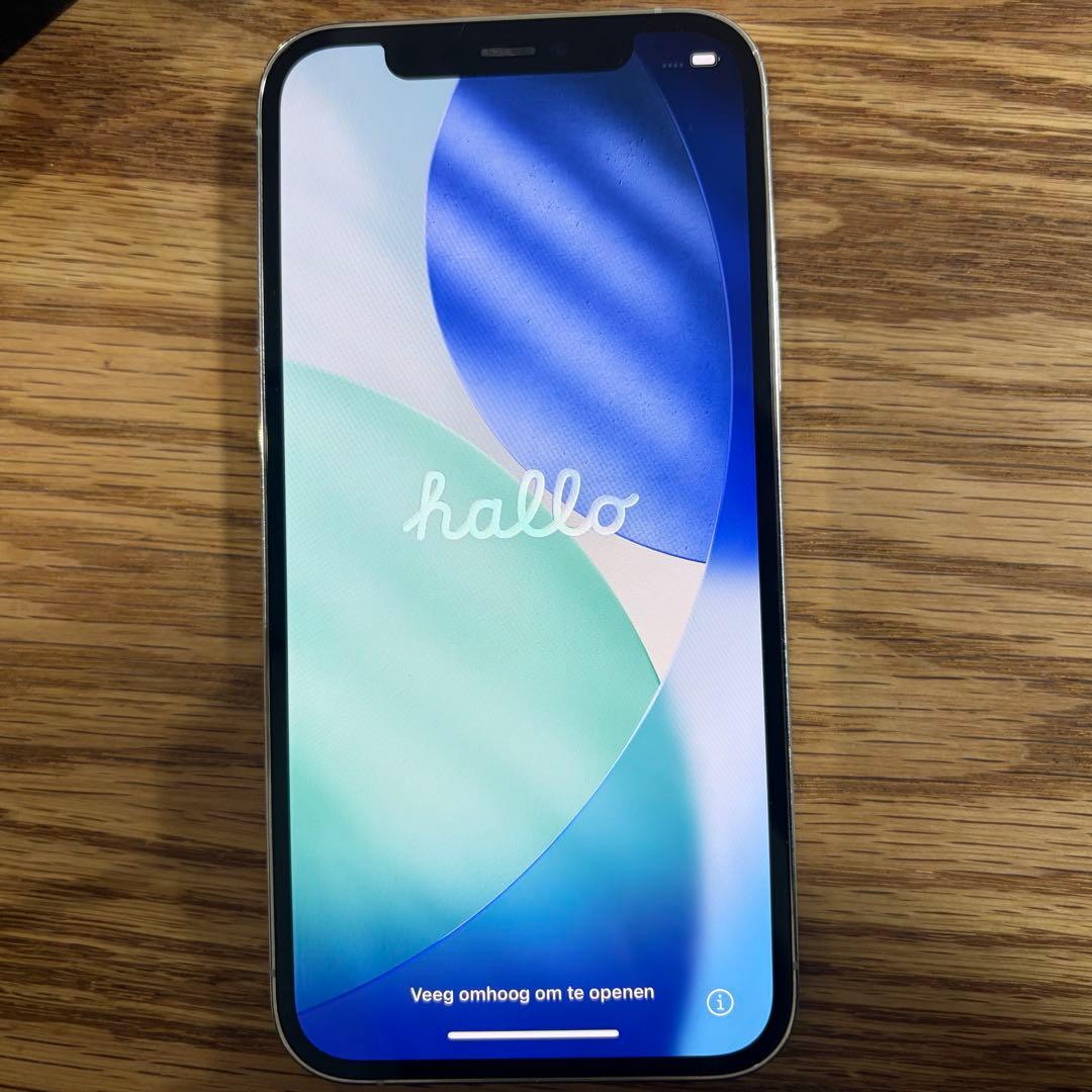 Apple iPhone 12proシルバー 本体