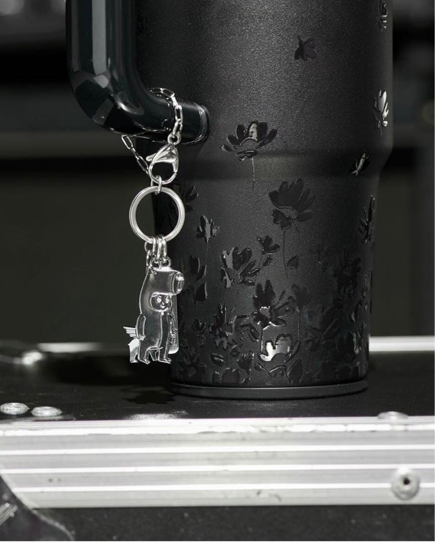 【限定】Stanley x JENNIE 真空スリム クエンチャー0.88 L