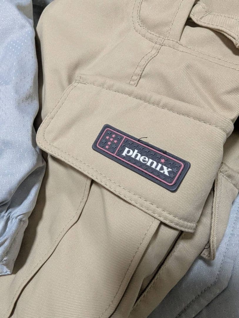 人気phenix スキーウェア フード付き ファー取り外し可能 Lサイズ 上下